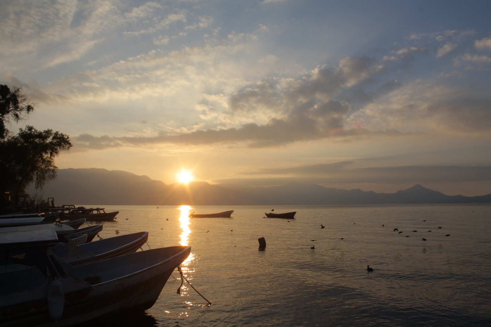 Relax in Santa Cruz on lake atitlan Guatemala